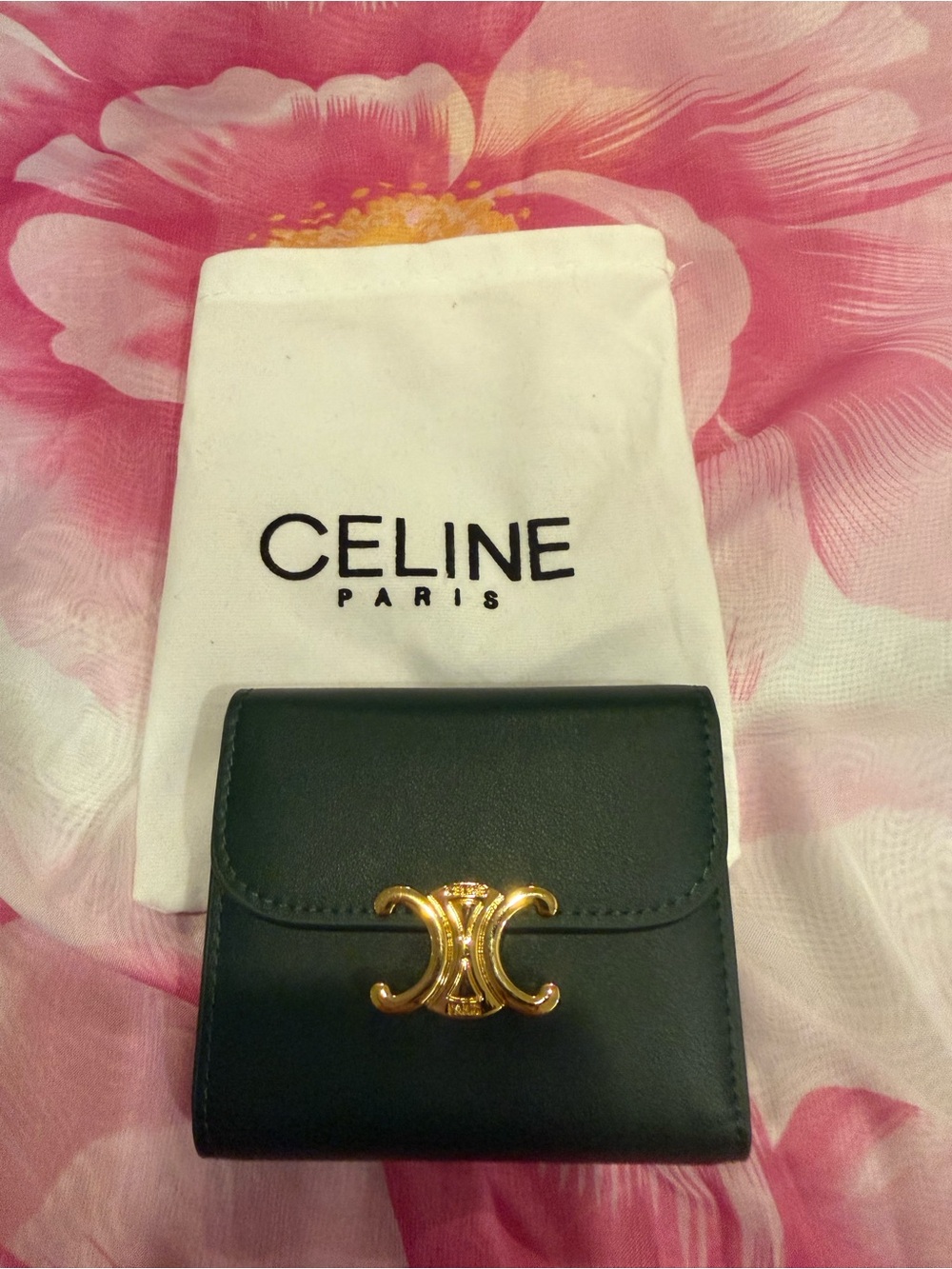 Dark green Triomphe Compact Leather Wallet with Gold Hardware